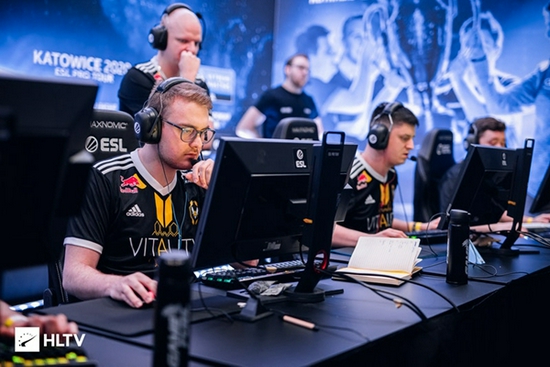 青岛队荣获琅琊杯电竞赛事冠军